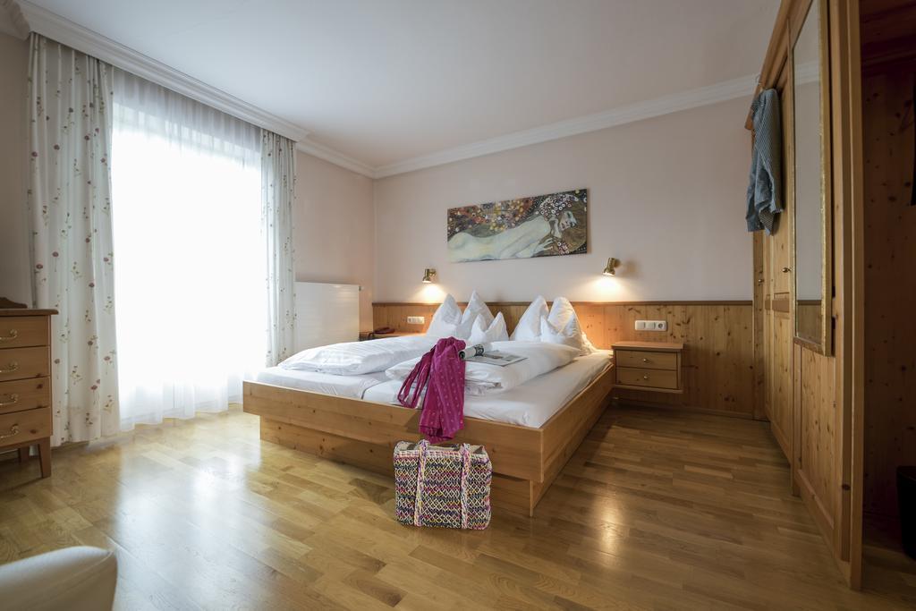 Hotel & Restaurant Ragginger Attersee Nussdorf am Attersee Exteriör bild
