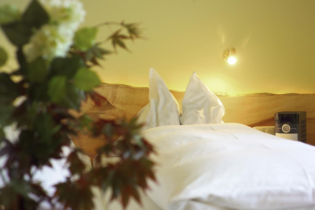 Hotel & Restaurant Ragginger Attersee Nussdorf am Attersee Rum bild