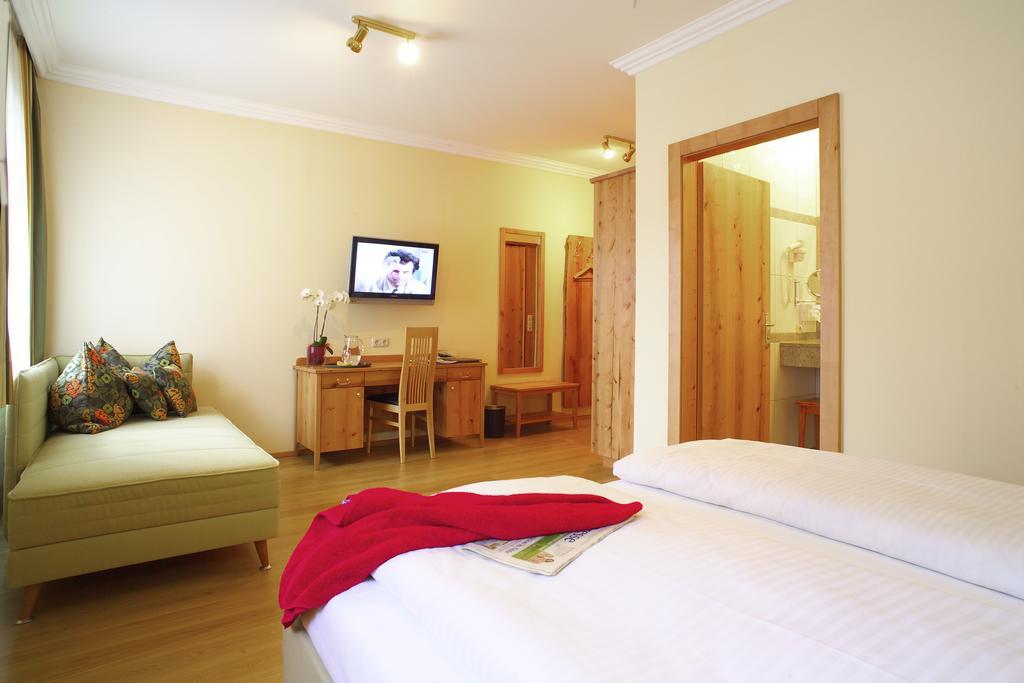 Hotel & Restaurant Ragginger Attersee Nussdorf am Attersee Rum bild